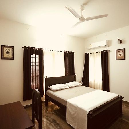 Daffodils Inn Alappuzha 외부 사진