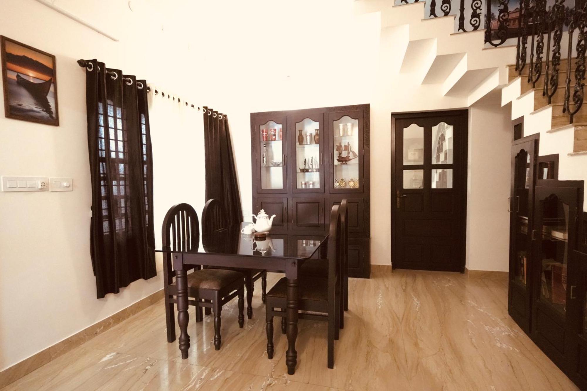 Daffodils Inn Alappuzha 외부 사진