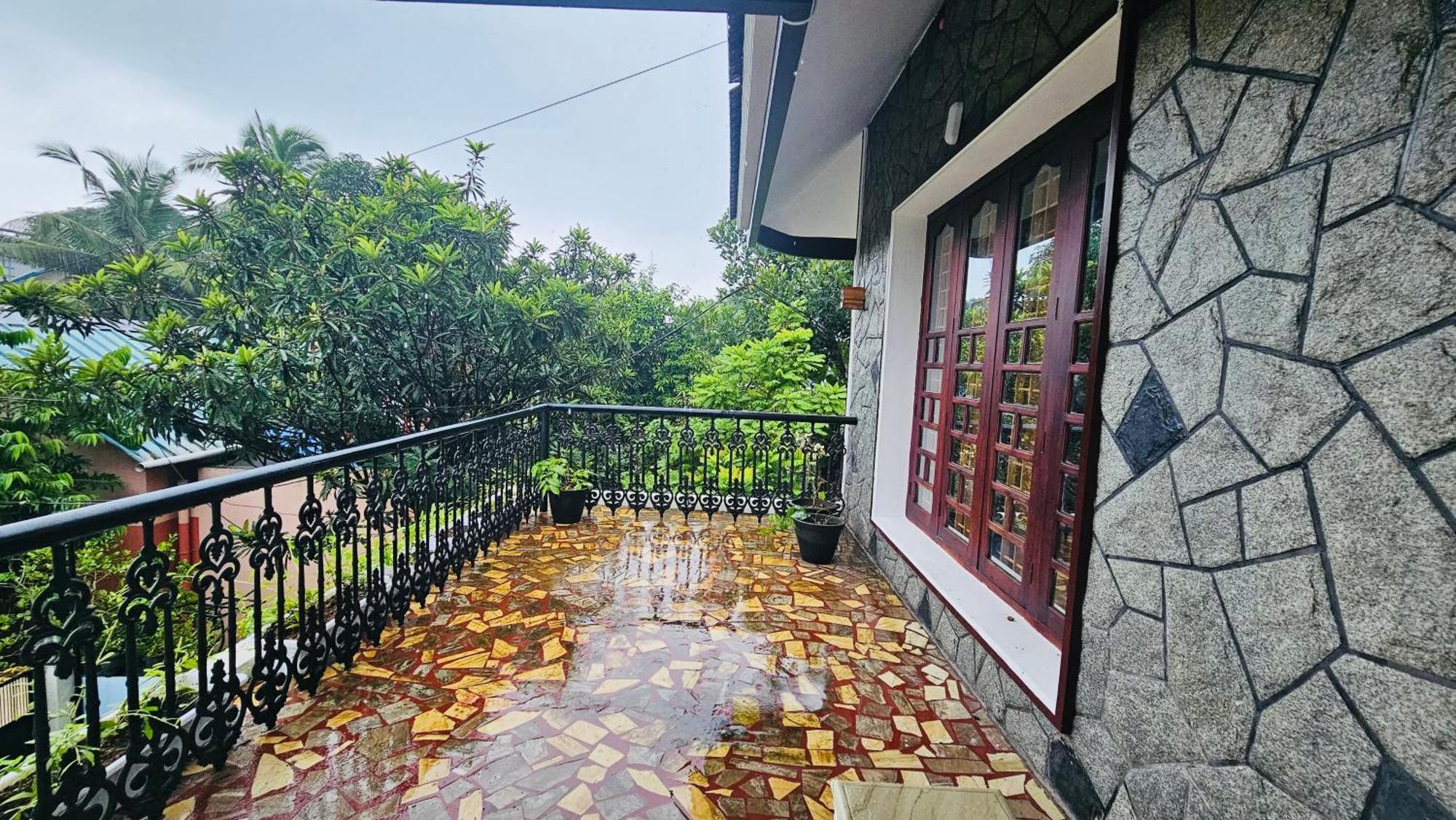 Daffodils Inn Alappuzha 외부 사진