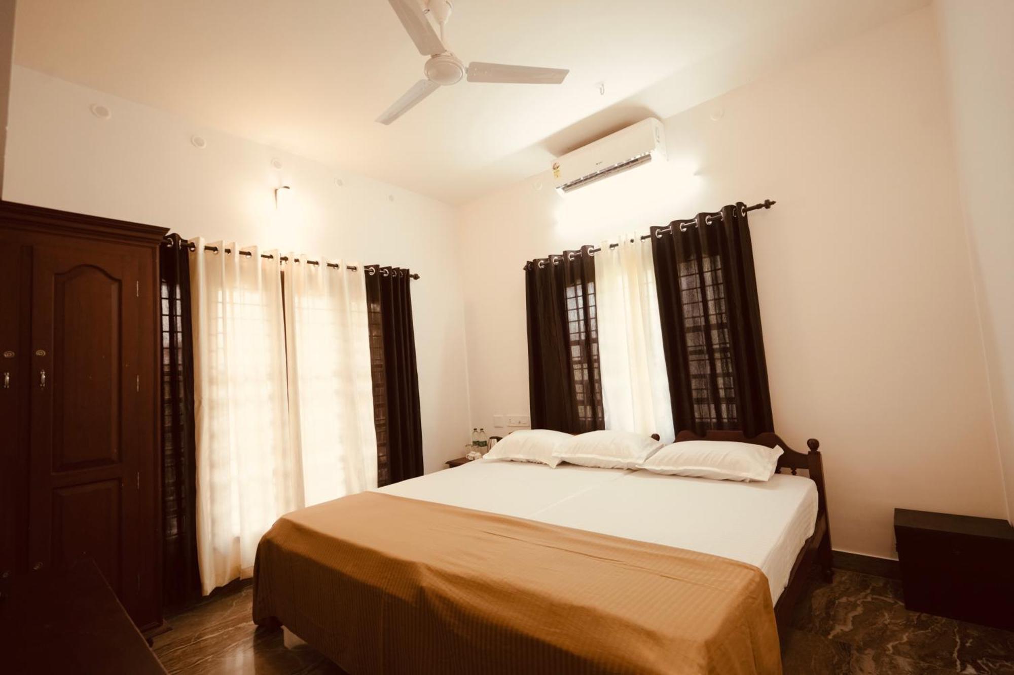 Daffodils Inn Alappuzha 외부 사진