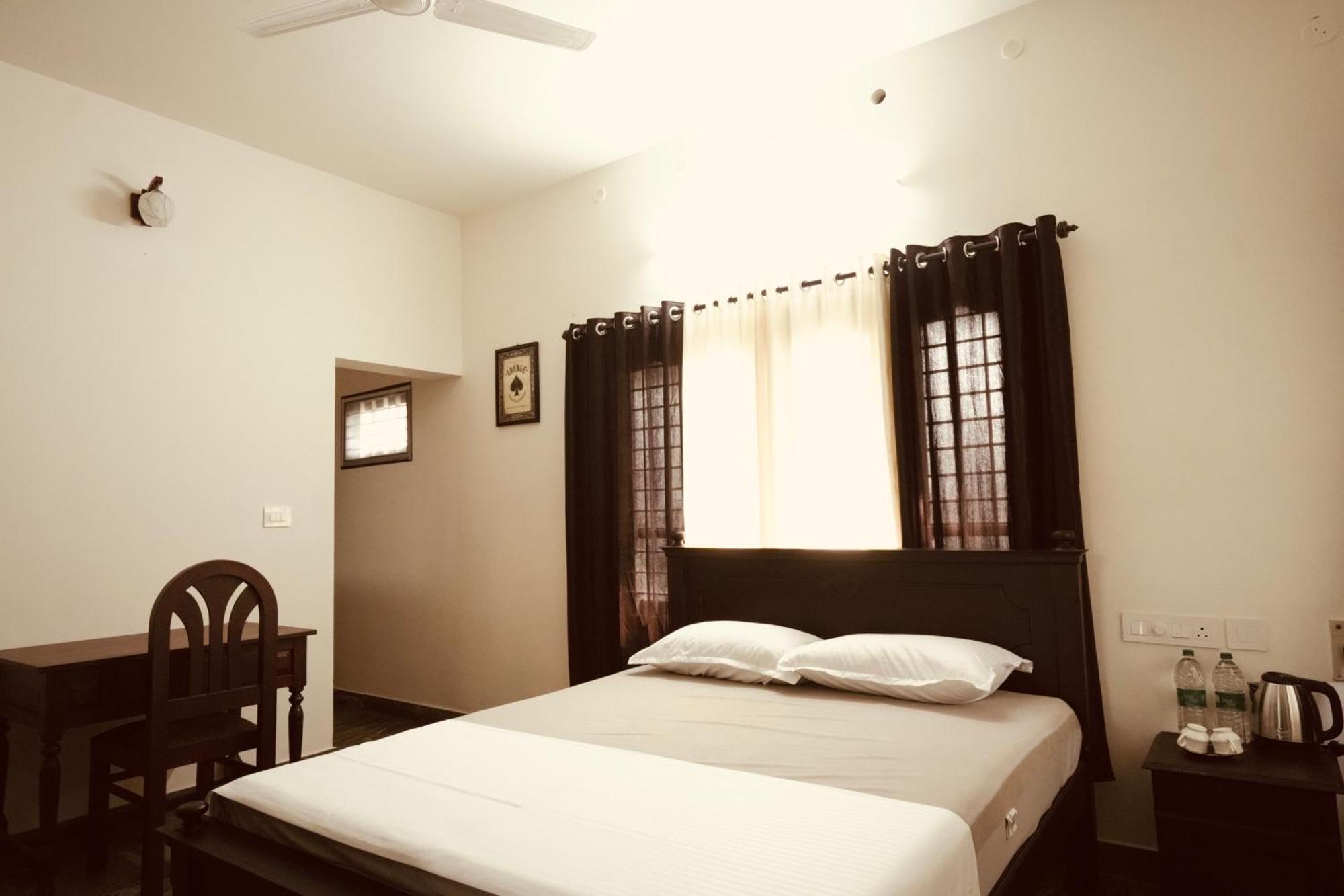Daffodils Inn Alappuzha 외부 사진